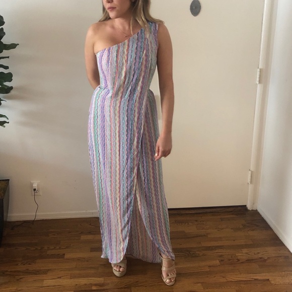 bcbgmaxazria one shoulder gown